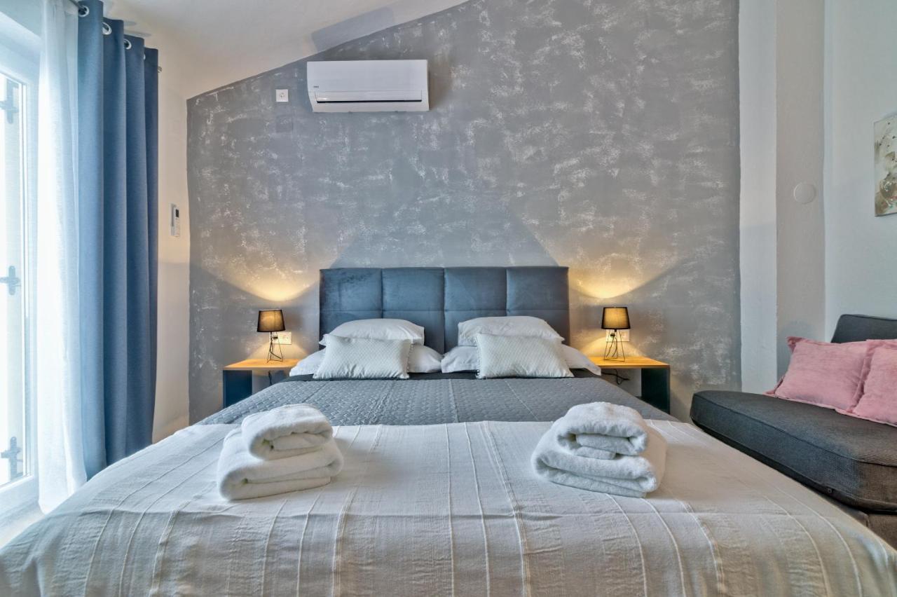 Apartments Bobinac Senj  Bagian luar foto