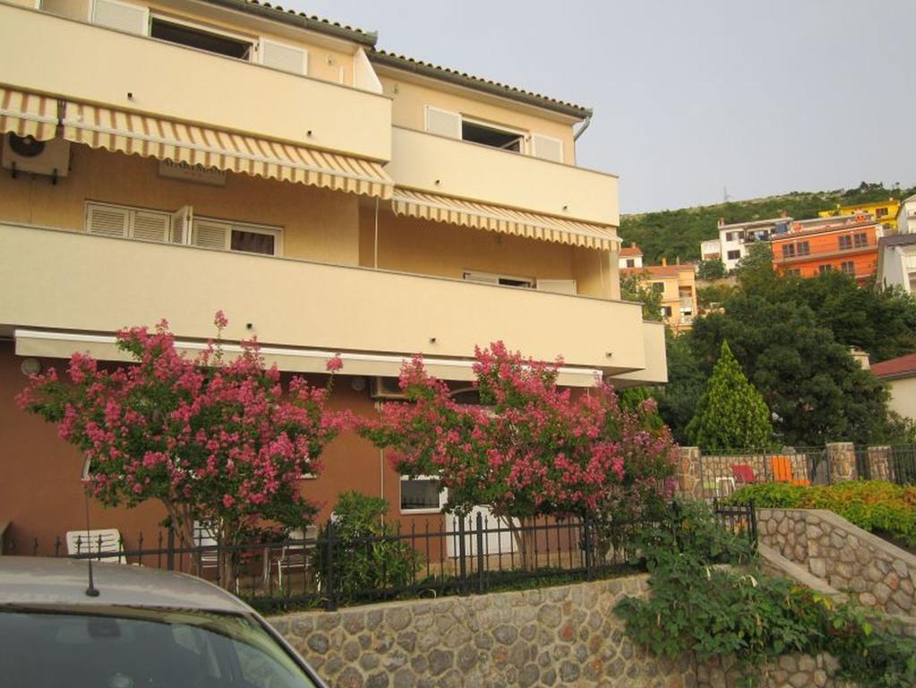 Apartments Bobinac Senj  Bagian luar foto